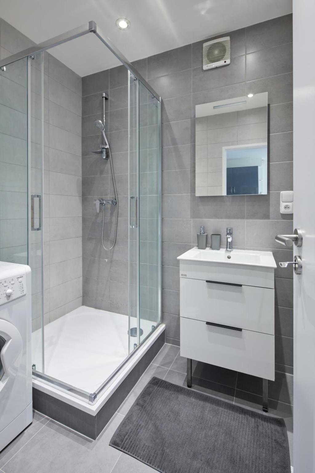 Apartment Days - Bright - Fast Wifi - Quiet Area Prag
